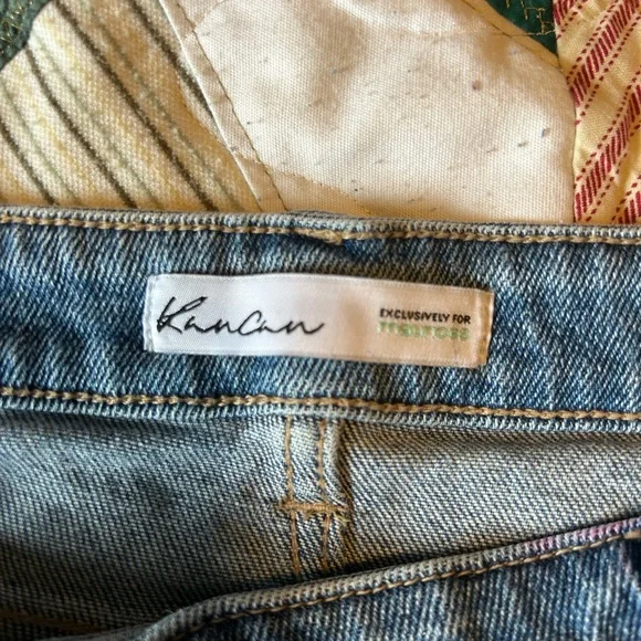 KanCan size 29 Women's Distressed Blue Jeans - Picture 3 of 8